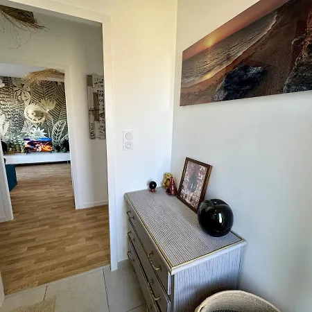 T3 Avec Jardin Privatif Proche Et Commerces سانت جيل كروا دي فيي