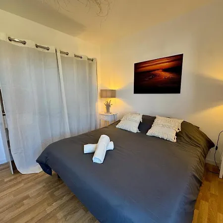 T3 Avec Jardin Privatif Proche Et Commerces * سانت جيل كروا دي فيي
