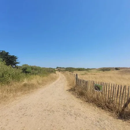 T3 Avec Jardin Privatif Proche Et Commerces *