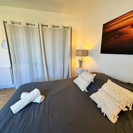 شقة T3 Avec Jardin Privatif Proche Et Commerces سانت جيل كروا دي فيي