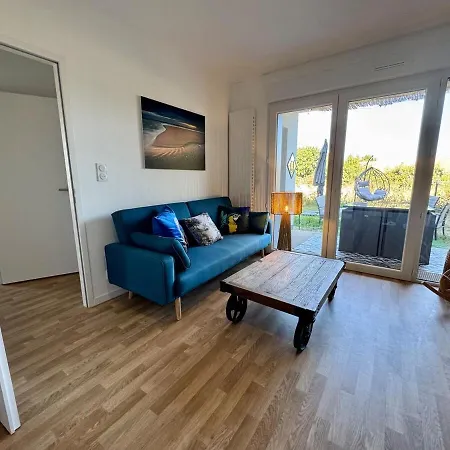 T3 Avec Jardin Privatif Proche Et Commerces سانت جيل كروا دي فيي